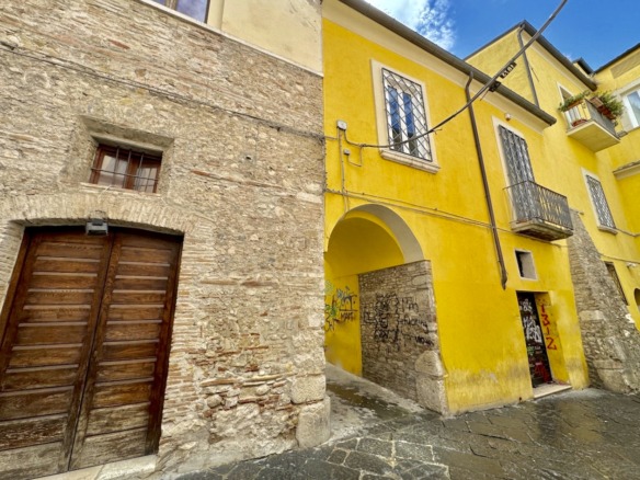 Via Erik Mutarelli - Buccirossi Immobiliare