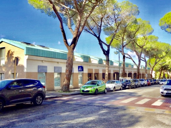 Viale Degli Atlantici - Buccirossi Immobiliare