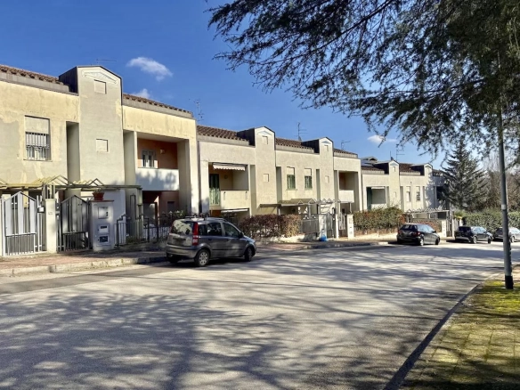 Via Mario Rotili - Buccirossi Immobiliare