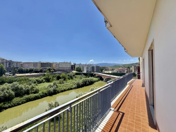 Via Lungo Calore Manfredi di Svevia - Buccirossi Immobiliare