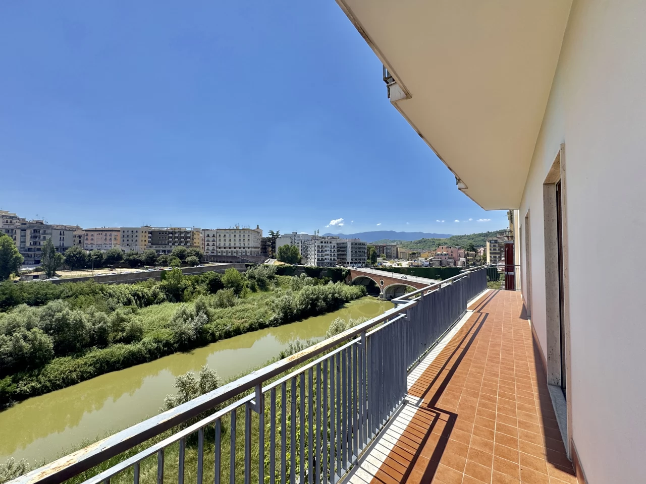 20250709121935_1752056375-1 Via Lungo Calore Manfredi di Svevia - Buccirossi Immobiliare