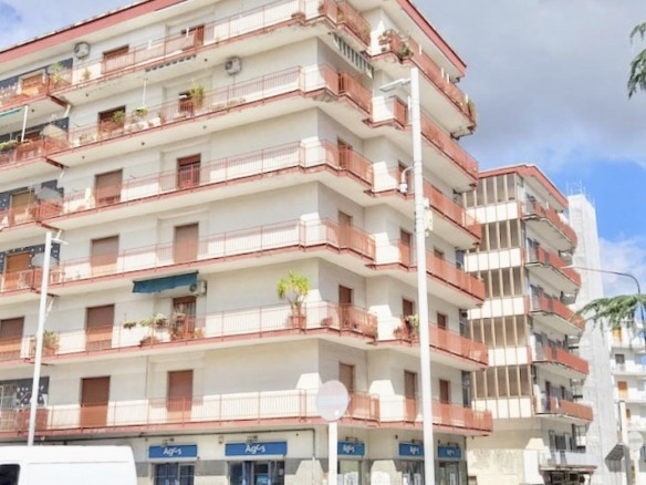 Via Nicola Giustiniani - Buccirossi Immobiliare