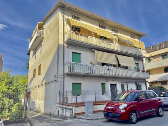 Via Santa Colomba - Buccirossi Immobiliare