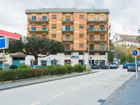 Via Delle Poste, 39 - Buccirossi Immobiliare