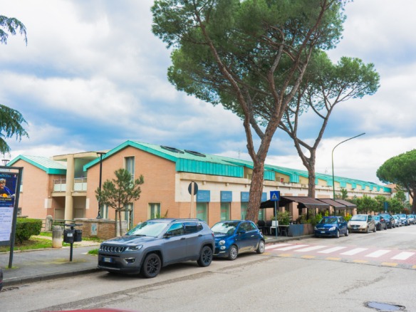 Viale degli Atlantici, 24 - Buccirossi Immobiliare